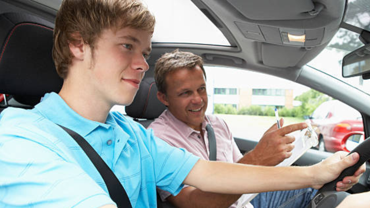 How To Teach Your Teen To Drive in 7 Easy Steps